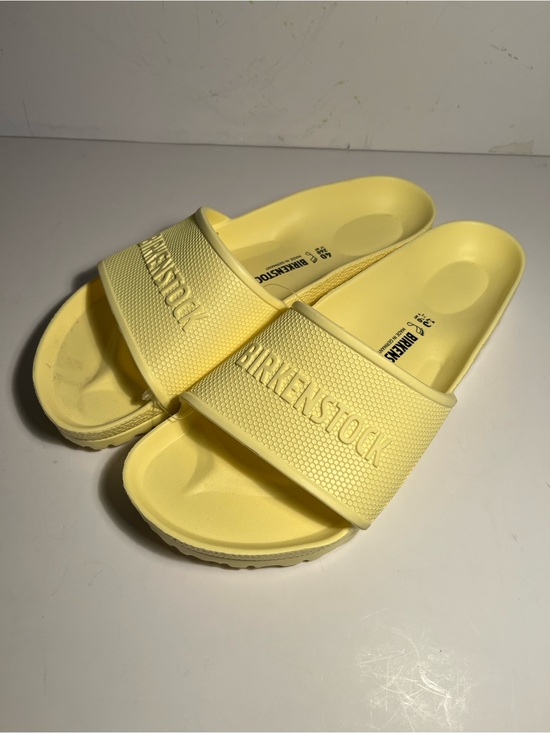 Birkenstock Other - Birkenstock YELLOW Slide Sandals size 40 💛💛💛
